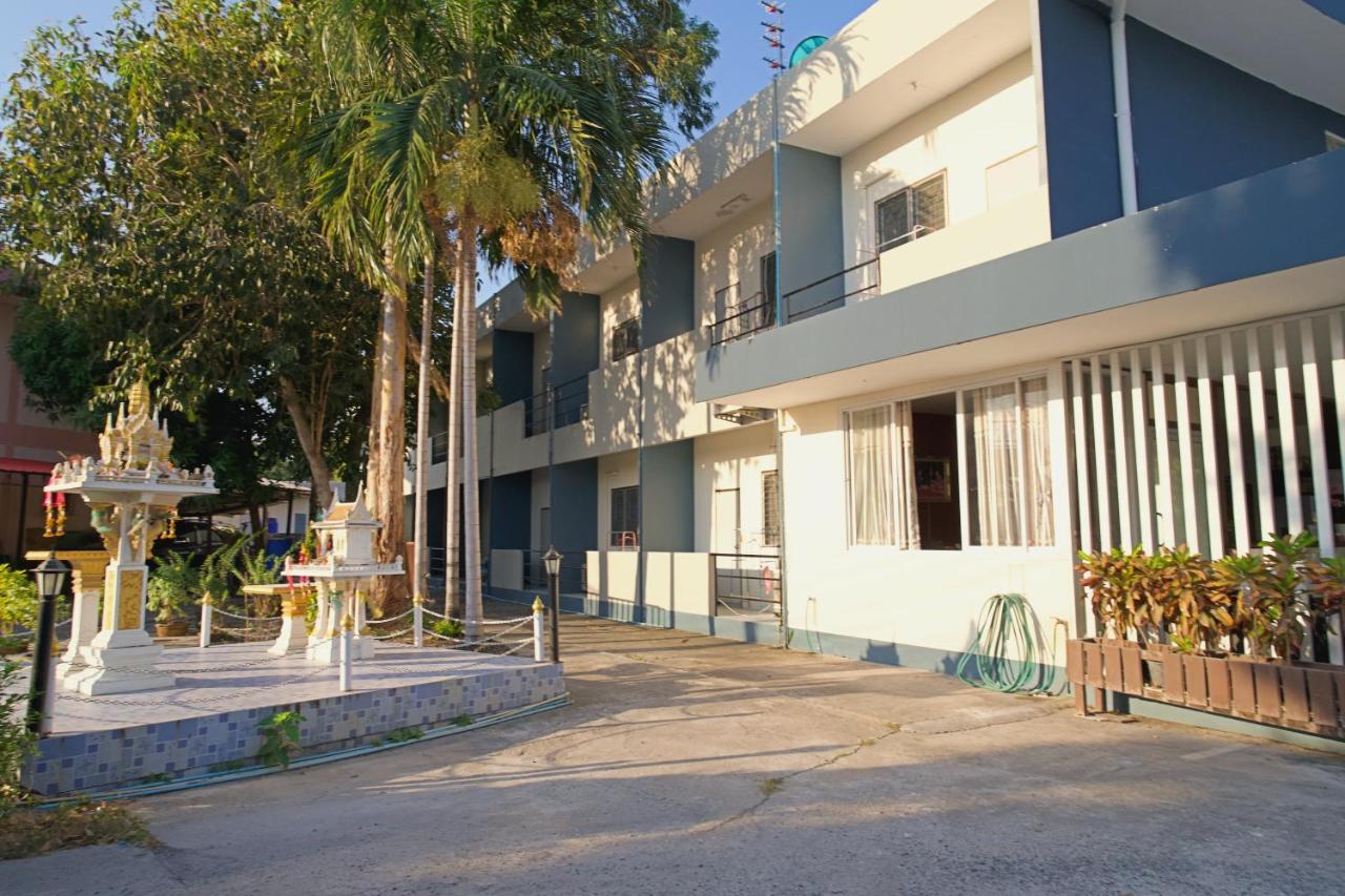 סי ראצ'ה Deejai Hotel מראה חיצוני תמונה