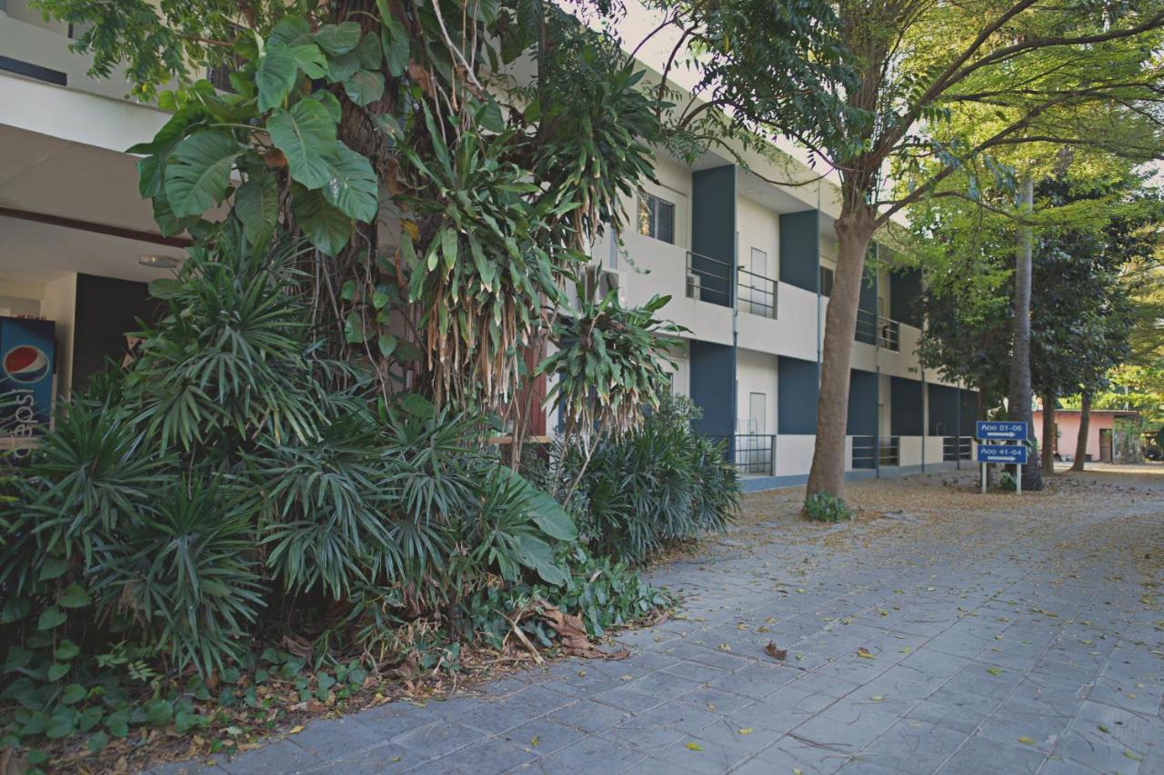 סי ראצ'ה Deejai Hotel מראה חיצוני תמונה