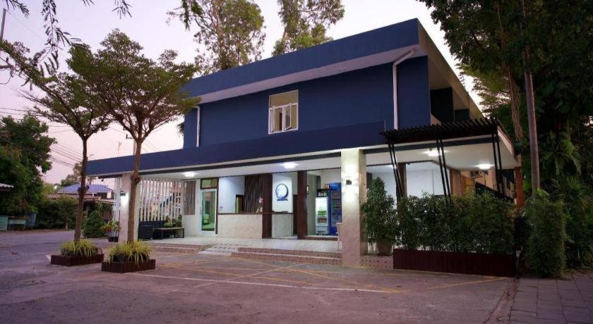 סי ראצ'ה Deejai Hotel מראה חיצוני תמונה