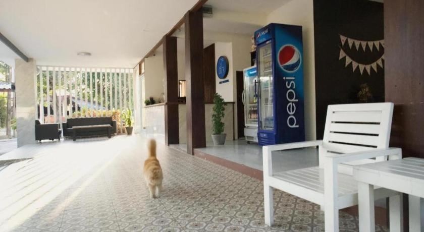 סי ראצ'ה Deejai Hotel מראה חיצוני תמונה